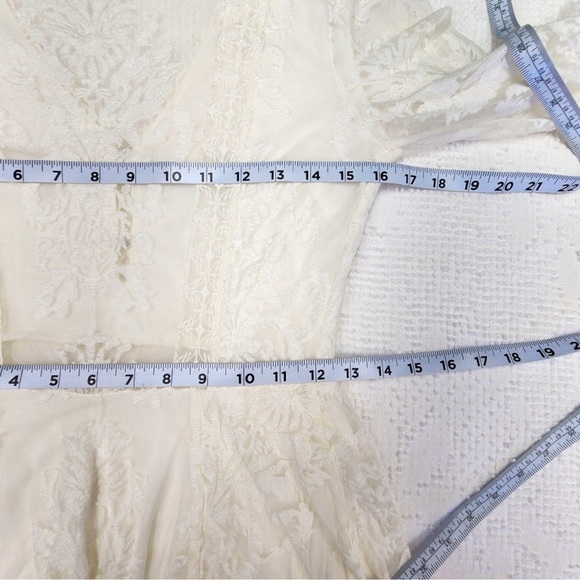 Free People Reign Over Me White Lace Mini Dress Rare NWOT - Picture 9 of 11